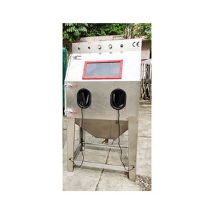 Dry Sand Blasting Machine Industrial sand blasting machine Low Price Wet blasting machine for clear Rust and stains