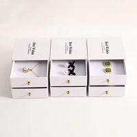 Tiroirs coulissants 9*9cm en gros emballage de bijoux en papier boîte-cadeau en papier curseur mignon avec poignée pour collier paquet de bijoux