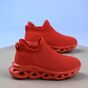 Chaussures pour enfants en maille respirante à enfiler, bout rond, semelle intermédiaire en EVA, semelle extérieure en caoutchouc, style décontracté, unisexe - Product Image 4