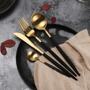 Chất lượng cao Vàng Thép không gỉ thiết lập dao kéo Bồ Đào Nha <span class=keywords><strong>Flatware</strong></span> Bạc muỗng nĩa cho Trang chủ hoặc đám cưới thiết kế hiện đại - Product Image 2