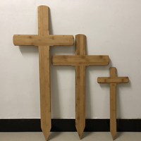 Croix moderne de luxe en bambou pour fleurs funéraires