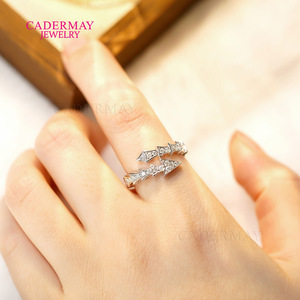 CADERMAY Moissanite Ring S925 Sterling Silver Arrow Shape Pave Setting Unisex Everyday Wear - Product Image 3