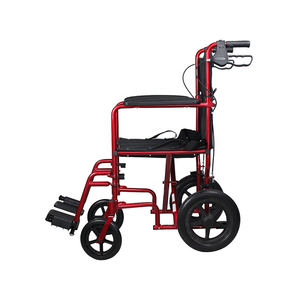 <span class=keywords><strong>Silla</strong></span> <span class=keywords><strong>de</strong></span> transporte <span class=keywords><strong>de</strong></span> aluminio ligera <span class=keywords><strong>Silla</strong></span> <span class=keywords><strong>de</strong></span> <span class=keywords><strong>ruedas</strong></span> <span class=keywords><strong>de</strong></span> transporte con respaldo plegable con cinturón <span class=keywords><strong>de</strong></span> seguridad - Product Image 3