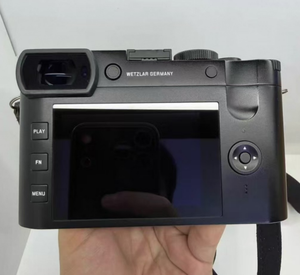 ใช้เซ็นเซอร์ CMOS ฟูลเฟรมประสิทธิภาพสูง กล้อง Leica Q2 28MM 4K - Product Image 1