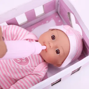 Iyi geliştirilmiş PG bez vücut bebek kız oyuncak bebekler tombul yanaklar için bebek kucaklama