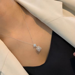 Collana Geometrica per Donne, Design Semplice, Accessorio da Collo per Uso Quotidiano - Product Image 3