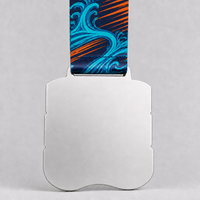 Médaille de triathlon OEM personnalisée en alliage de zinc électroplaqué avec relief 3D et impression par transfert thermique pour club sportif (nataution, cyclisme, course à pied)