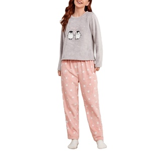 Conjunto <span class=keywords><strong>de</strong></span> Pijamas Navideños <span class=keywords><strong>de</strong></span> Dos Piezas para <span class=keywords><strong>Mujer</strong></span>, Diseño Personalizado al por Mayor, Estampado <span class=keywords><strong>de</strong></span> <span class=keywords><strong>Pingüino</strong></span>, Ropa <span class=keywords><strong>de</strong></span> Dormir <span class=keywords><strong>de</strong></span> Invierno - Product Image 1