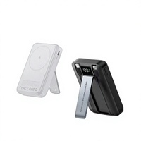 Fabrikneue 10000mAh Powerbank mit integrierten 2 Kabeln, schnellem Laden, LED-Digitalanzeige, kabellosem Handy-Ladeständer und magnetischer Halterung