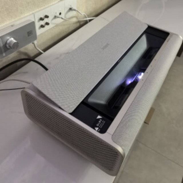 Bestselling XGIMI Laser TV AURA2 Home Theater 4K ultra High Definition 0.177 Projection Ratio Brush 240HZ Storage 4+128G