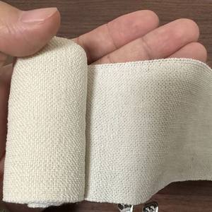 ผ้าพันแผลผ้าฝ้ายผ้าพันแผลทางการแพทย์แบบยืดหยุ่นสำหรับการผ่าตัดผ้าพันแผลฉุกเฉิน PBT ตรงกับความต้องการของผู้จำหน่ายโรงงาน - Product Image 1