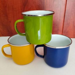 Tasse à café/thé en émail en acier avec anse, personnalisable avec logo, réutilisable, à bord roulé, pour le camping, vente en gros - Product Image 5