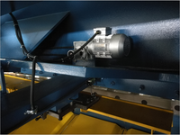 Cisaille à poutre oscillante hydraulique CNC 6x2500 de haute précision et robuste pour la découpe de tôles métalliques