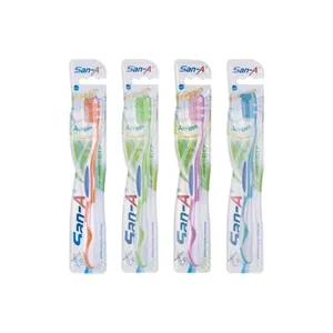 Cepillo de dientes de alta calidad con ala de masaje de goma