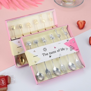 Ensemble de couverts en acier inoxydable 304, fourchette, cuillère, fourchette à fruits, cuillère à café, fourchette créative en forme de lune, boîte cadeau - Product Image 2