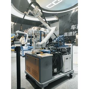 Nouveau robot collaboratif intelligent à 6 axes HWINT pour la palettisation et l'emballage de cartons de boissons - Product Image 1