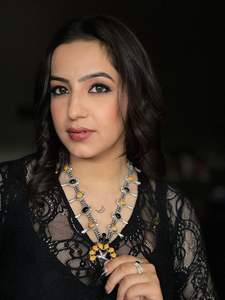 Collier en argent sterling fait main avec onyx noir, motif abeille, chauve-souris, fleur de squash, perles, cadeau pour femme - Product Image 4