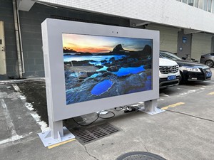 Pantalla de vídeo <span class=keywords><strong>LCD</strong></span> para exteriores de 80 pulgadas de alto brillo 5000 NITs personalizada, pantalla de publicidad montada en la pared para centros comerciales, subterráneos - Product Image 3