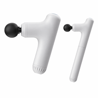 Pistolet de massage musculaire blanc 3-en-1 avec 4 vitesses, 4 têtes, moteur sans balais et longue autonomie pour la récupération sportive et la remise en forme
