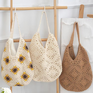Finished Crochet Patchwork Sunflower Daisy Bohemia Summer Beach Women's Bag Handicraft One-shoulder Messenger Bag Gift for Women