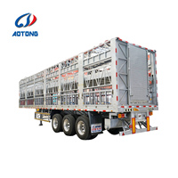 Semi-remorque OEM pour le transport d'animaux, 3 essieux, 60 tonnes, triple pont, rampe amovible, mangeoire, ventilateur d'extraction pour chevaux