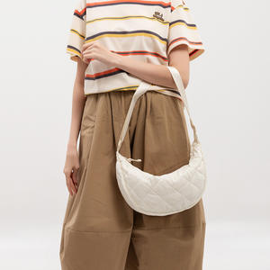 Sac bandoulière femme style japonais, forme dumpling, motif losanges, blanc, portable, pour tous les jours, printemps 2025 - Product Image 4