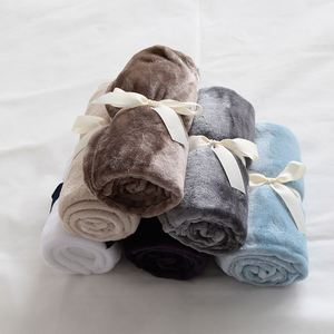 Luxury Printed Knitted Eco-Friendly Breathable Wrinkle Fade Resistant Skin-Friendly All-Season Flannel Bedding Travel - Product Image 6