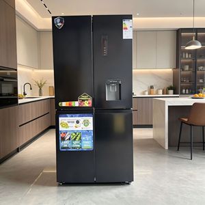 Refrigerador Negro de 4 Puertas con Dispensador de Agua, 560L de Gran Capacidad, Enfriamiento por Aire, Sin Escarcha, para el Hogar, Gran Capacidad - Product Image 1