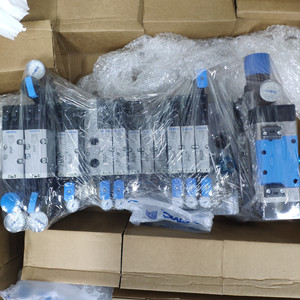 Îlot de vanne Festo VTS-A-FB 539217 avec borne électrique CPX 51E 44P pour le contrôle d'automatisation industrielle - Product Image 1