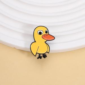 En gros, sans minimum de commande, épingles en émail en alliage de zinc, nickelées noires, motif canard jaune aux grands yeux, mignonnes et amusantes, avec la chanson 'Got Any Grapes' - Product Image 3