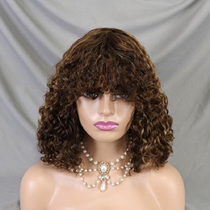 Perruque Bob sans colle à ondulations naturelles de 12 pouces, densité 200 %, en cheveux humains, prête à porter, avec frange, couleur Ombré Blond Miel pour femmes - Product Image 4