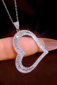 Collar Xinfly de Oro Real de 18k con Corazón de Durazno Grande y Diamantes Naturales de 0.65ct para Mujer - Product Image 5