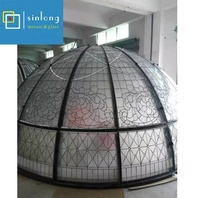 Magnifique dôme de mosquée en verre teinté avec structure métallique, extérieur écologique, ne se décolore jamais