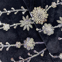 Paillettes argentées exquises de 3mm 5mm et perles blanches argentées velours brodé tissu à paillettes pour vêtements