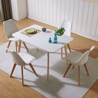 Ensemble de table à manger blanche avec 6 chaises de salle à manger Bjflamingo, chaises de salle à manger avec pieds en bois de hêtre massif