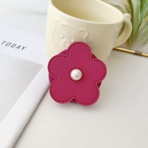 Support de téléphone magnétique en cuir INS tendance avec perles et fleurs, support de bureau flexible et coloré pour filles, support de téléphone portable - Product Image 6