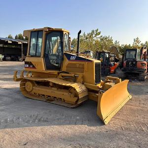 Maquinaria de construcción de carreteras usada Earthmover CATERPILLAR D3 <span class=keywords><strong>Bulldozer</strong></span> pequeño Original CAT <span class=keywords><strong>D3G</strong></span> <span class=keywords><strong>Bulldozer</strong></span> sobre orugas para la venta - Product Image 3