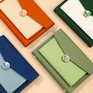 Logo personalizzato goffrato in pelle sintetica Planner personale A5 Logo in rilievo Mini diario 2023 diari Notebook porta cartelle avvolge borsa - Product Image 2