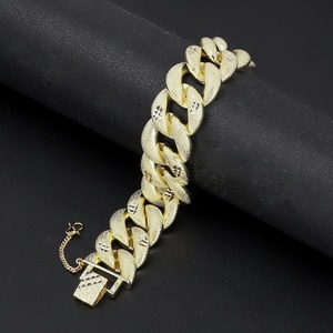 JXX Wholesale Custom <b>Chunky</b> Cuban <b>Bracelet</b> Hip Hop Men 14K <b>Gold</b> Plated Cuban Link <b>Bracelet</b> - Product Image 4