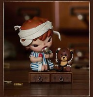 Figurine de collection POP MART Hirono Nice Pharmacy Series, vente en gros transfrontalière, pour collection de bureau et ornement