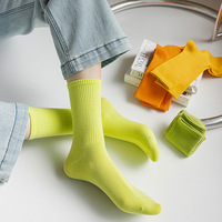 Chaussettes de sport tendance pour femmes, couleurs vives, style décontracté, vente en gros