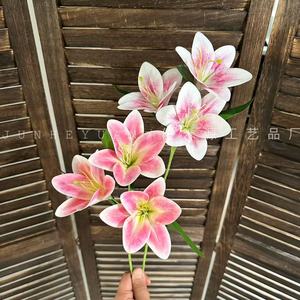 ดอกลิลลี่ประดิษฐ์จุนเหยยวน ก้านเดี่ยว สำหรับตกแต่งงานแต่งงานและบ้าน - Product Image 1