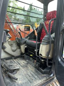 Excavatrice Hitachi ZX60 ZX70 d'occasion de 5 tonnes avec rapport et vidéo fournis, en très bon état, soigneusement entretenue. - Product Image 5