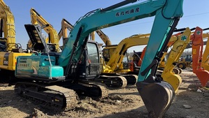 Excavatrice sur chenilles Kobelco SK140 couleur turquoise avec godet de 0,57 m³ de capacité, poids opérationnel de 14 tonnes, machine d'occasion - Product Image 6