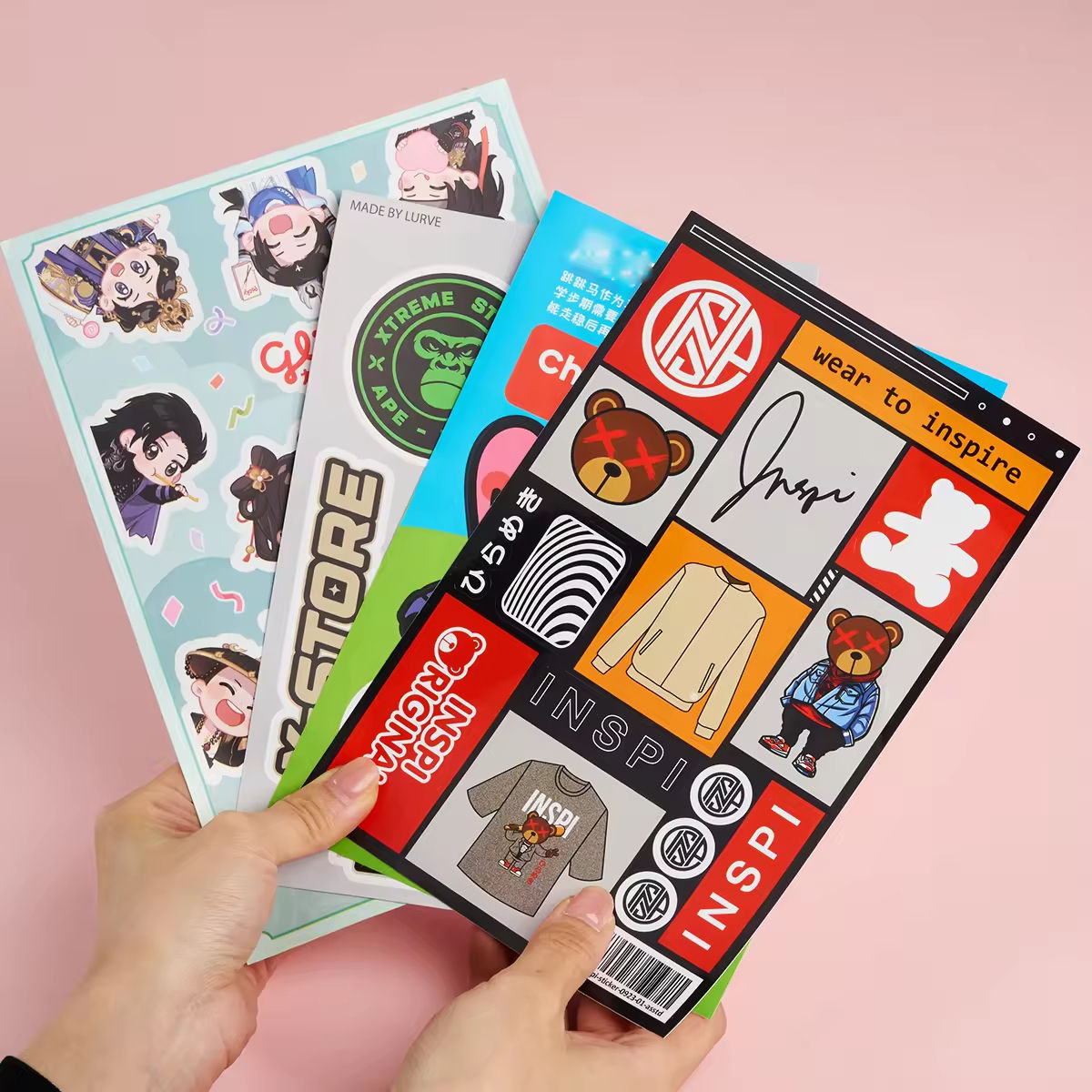 สติกเกอร์ตัดรอยจูบ