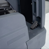 Autolaveuse autoportée industrielle haute performance à batterie, double brosse de 17 pouces, pour usage intensif en usine