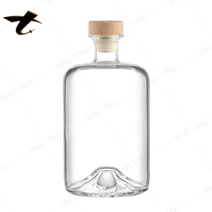 Botellas de Vidrio Redondas Vacías Personalizadas para Licores (500ml/750ml/700ml) con Sello de Corcho y Serigrafía para Vodka, Ginebra, Whisky y Licores - Product Image 3