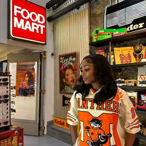 เสื้อเจอร์ซีย์ฟุตบอลทรงบ็อกซี่สำหรับผู้ชาย สตรีทแวร์ คอเต่า ผ้าฝ้ายถัก 100% แห้งเร็ว ระบายอากาศดี ปักโลโก้ตามแบบ OEM สั่งทำได้ - Product Image 4