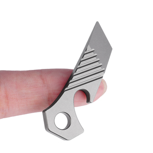 TGZUO 高级工业级 DIY 钛合金 EDC 多功能工具 CNC 加工便携式撬棒开瓶器轻型钥匙扣 ODM - Product Image 5