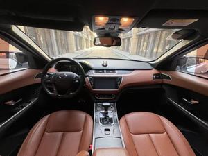 Landwind X7 2.0T Automatico del 2016, Motore <span class=keywords><strong>Mitsubishi</strong></span> - Product Image 6